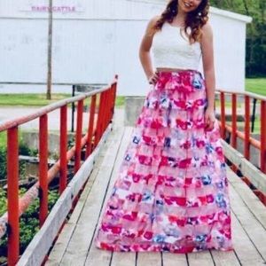 SEQUIN HEARTS JUNIOR'S size 5 formal gown